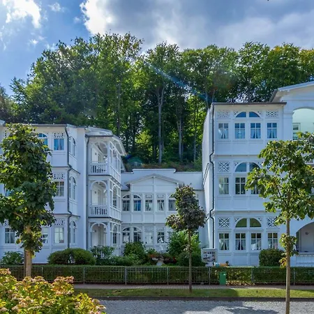 11 Eden Binz